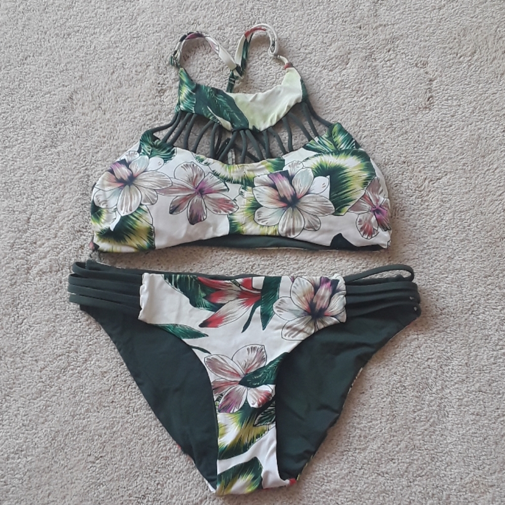Reversable bikini